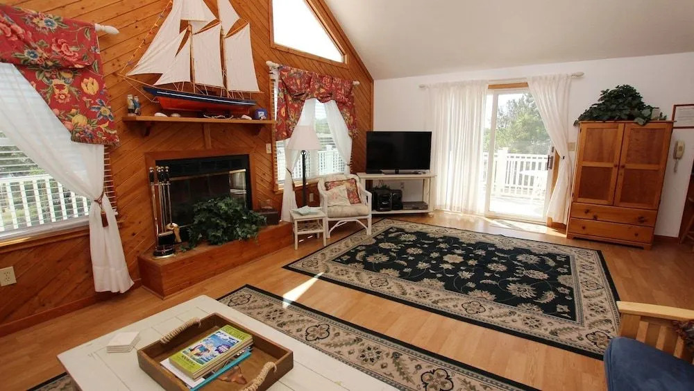 Sea Sisters - 4 Br Home