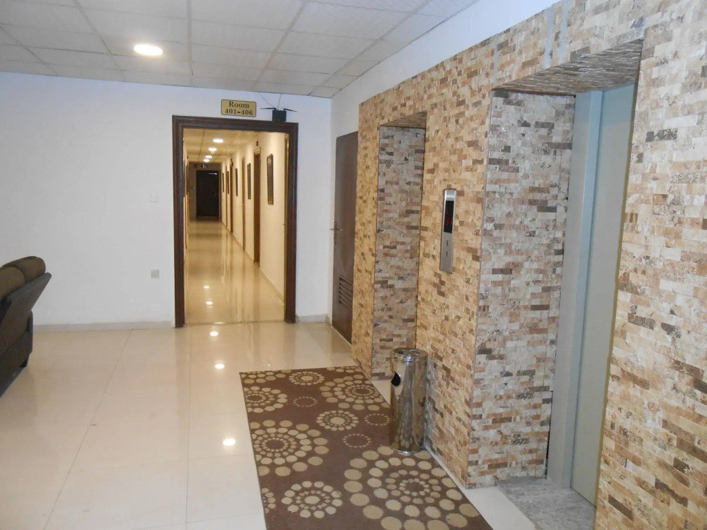 Seven Days Hotel