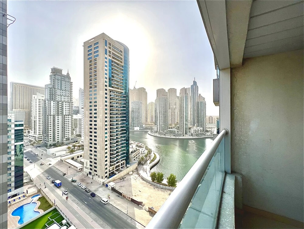 SuperHost - Dazzling Marina Views From This Diamond Apartment