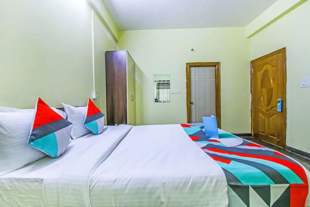 Sri Sai Suites By FabHotel
