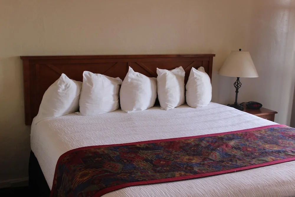 Dixie Palm Motel