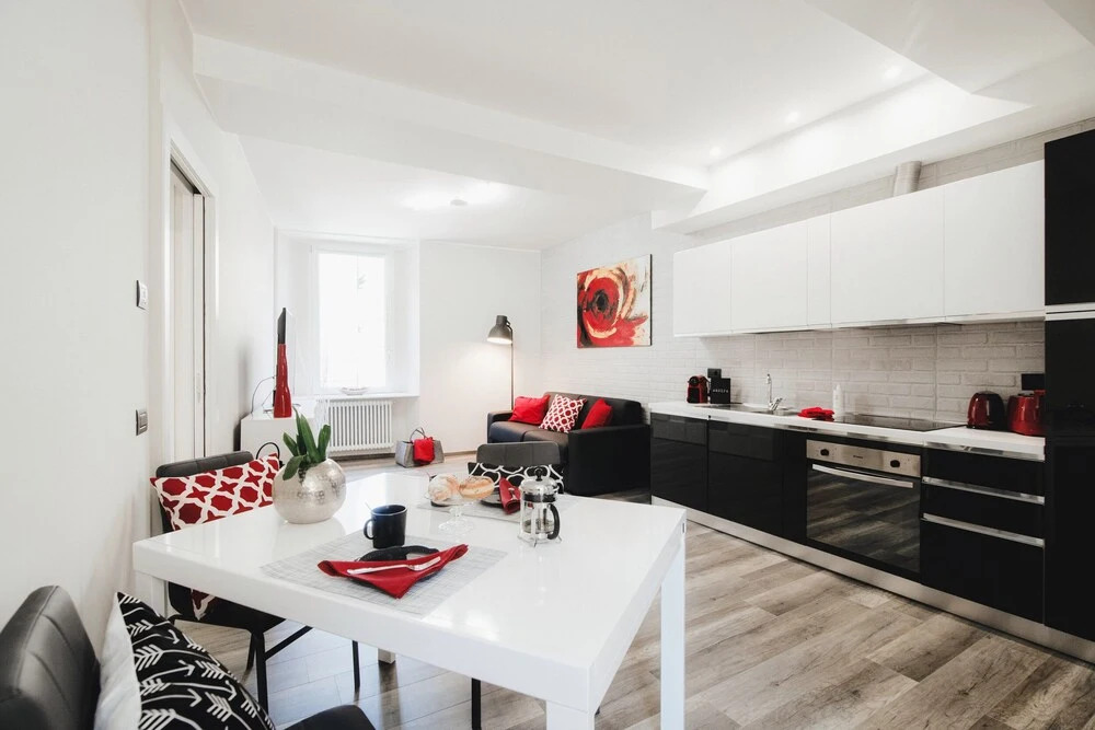 MyHomeInComo - Mc Julian Apartment