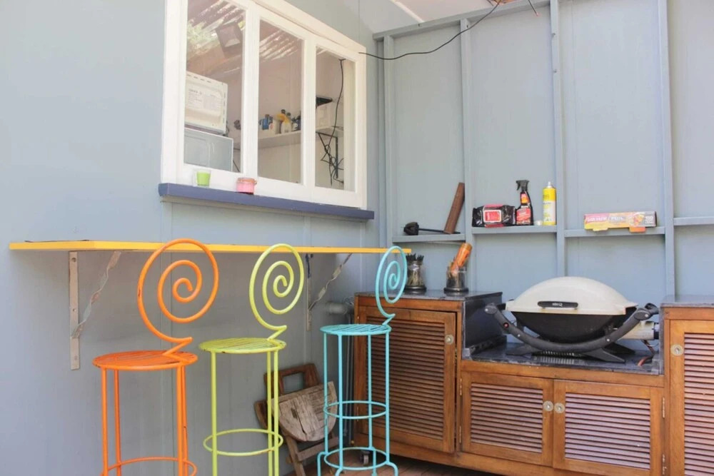 Eclectic 1 Bedroom Apartment in the Heart of Palm Beach