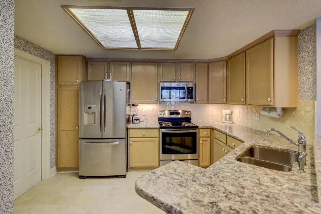 5106 Hampton Place 2 BR Oceanfront