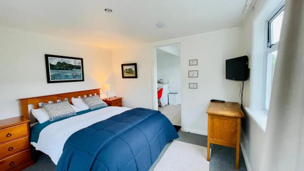 Little Home on Glanmire (Adults Only)