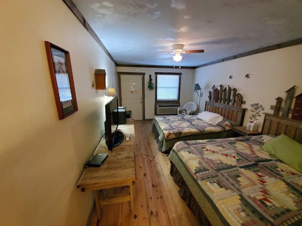 Jamesport Inn