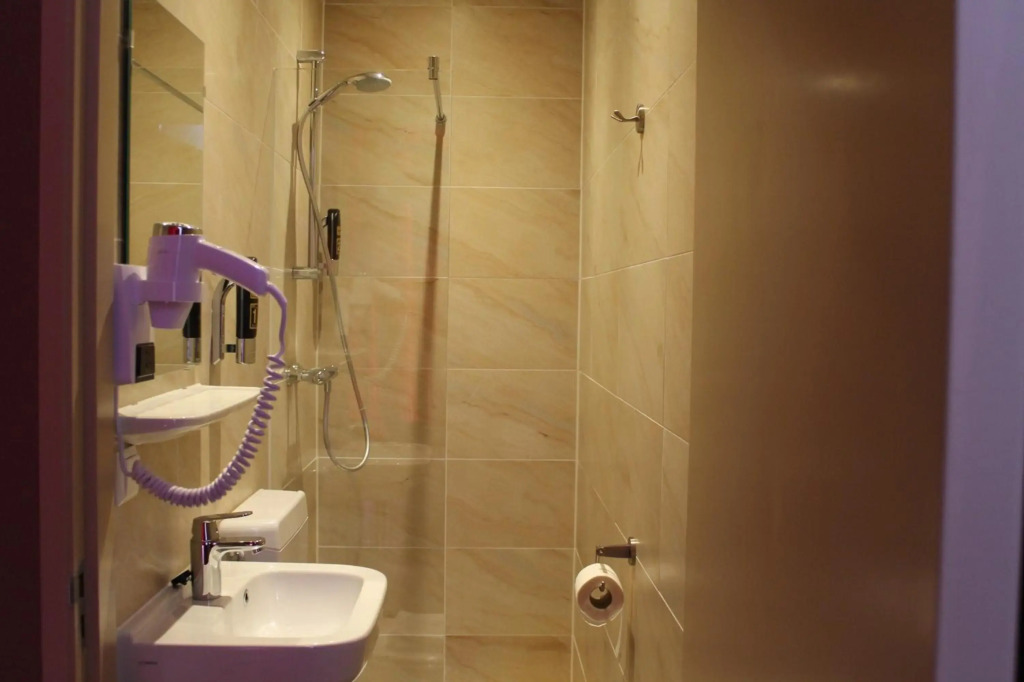 Aston City Hotel