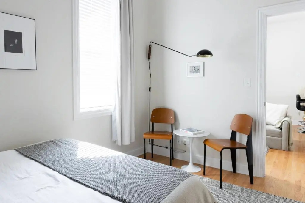 Updated West Town 2BR with W&D by Zencity