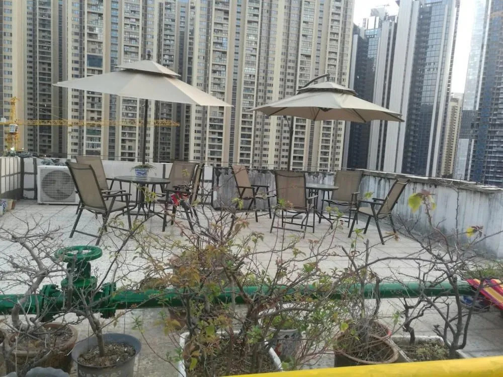 Laiyin Garden City Hostel