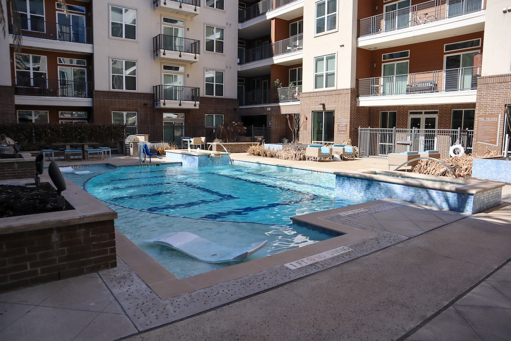 Downtown Location ✔Deep Cleaned ✔Modern Living