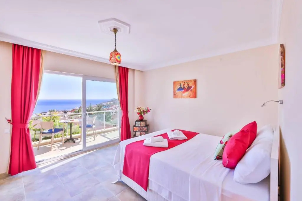 VILLA MYSTIC 5br/6bth Prvt Pool-Garden & Sea Views