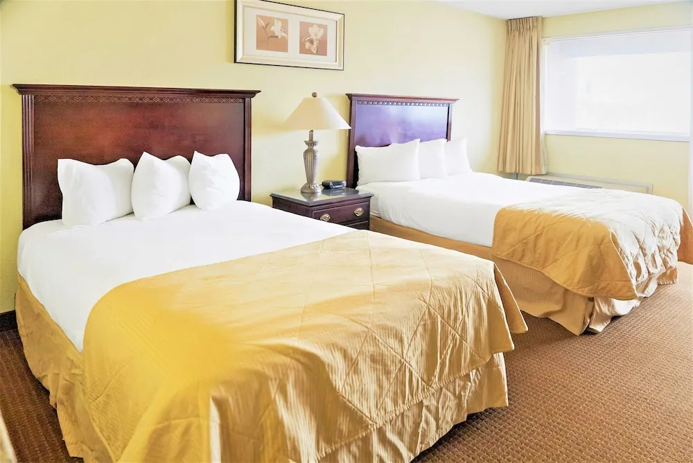 Economy Hotel Plus Wichita