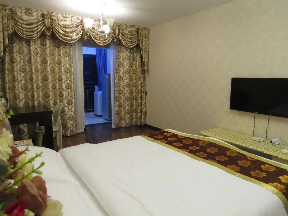River Bank Courtyard Theme Apartment- Chongqing