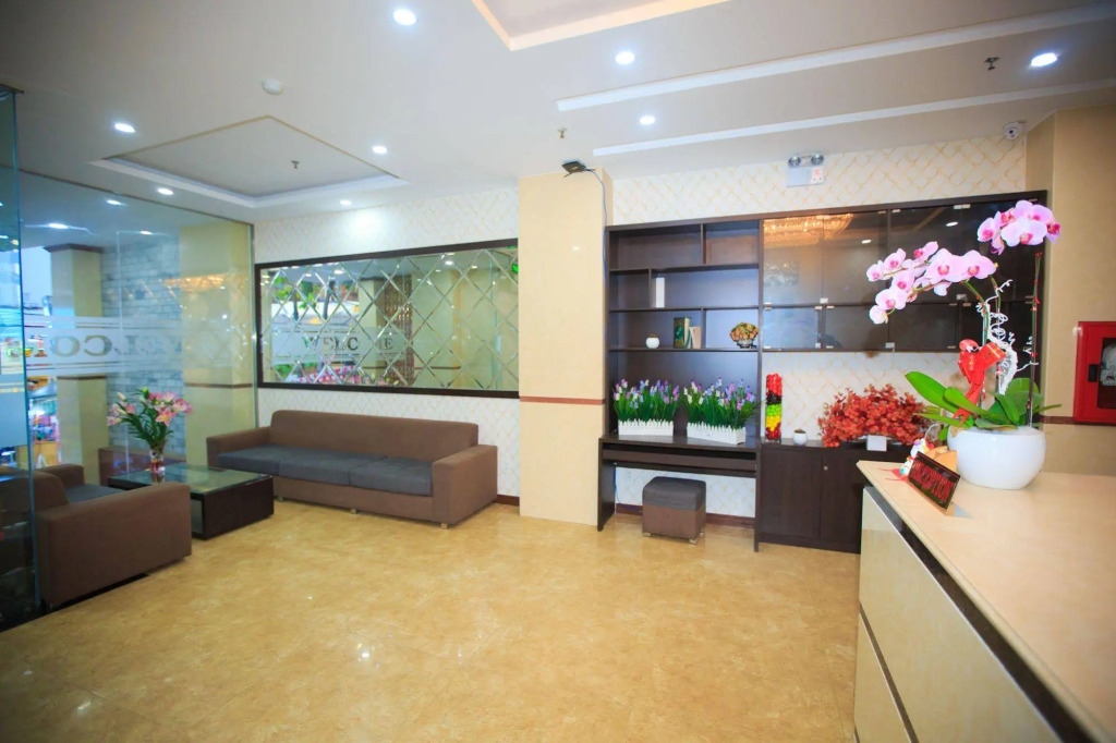 Lucky Star Hotel