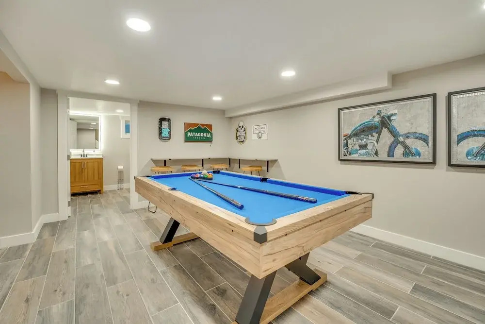 2 Blocks to Dtwn Chelan: Home w/ Hot Tub & Pool