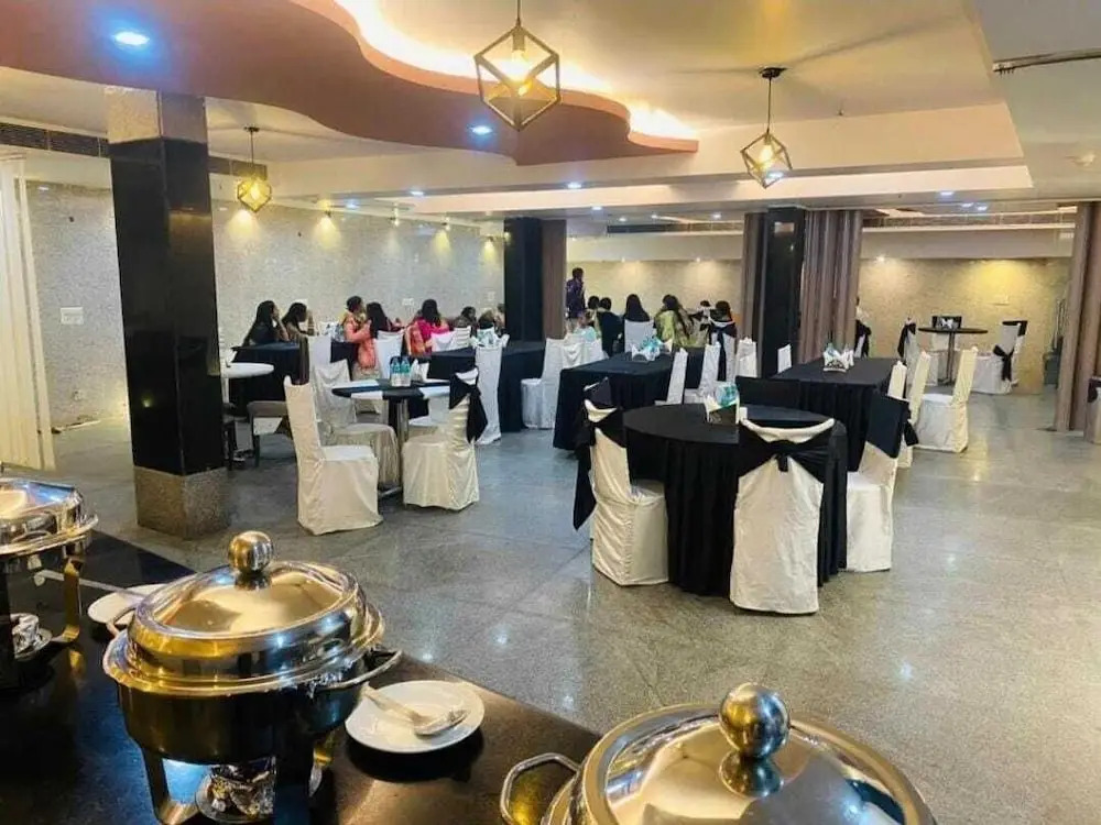 Hotel Diamond Airport