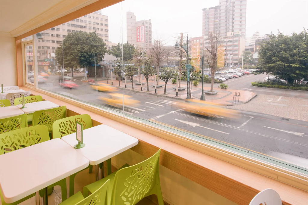 Kiwi Express Hotel - Zhong Zheng Branch