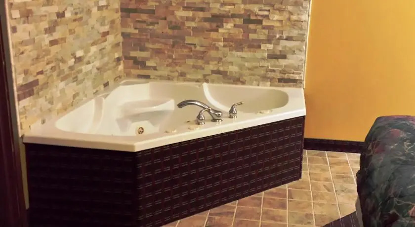 Travelodge by Wyndham Rapid City - Black Hills