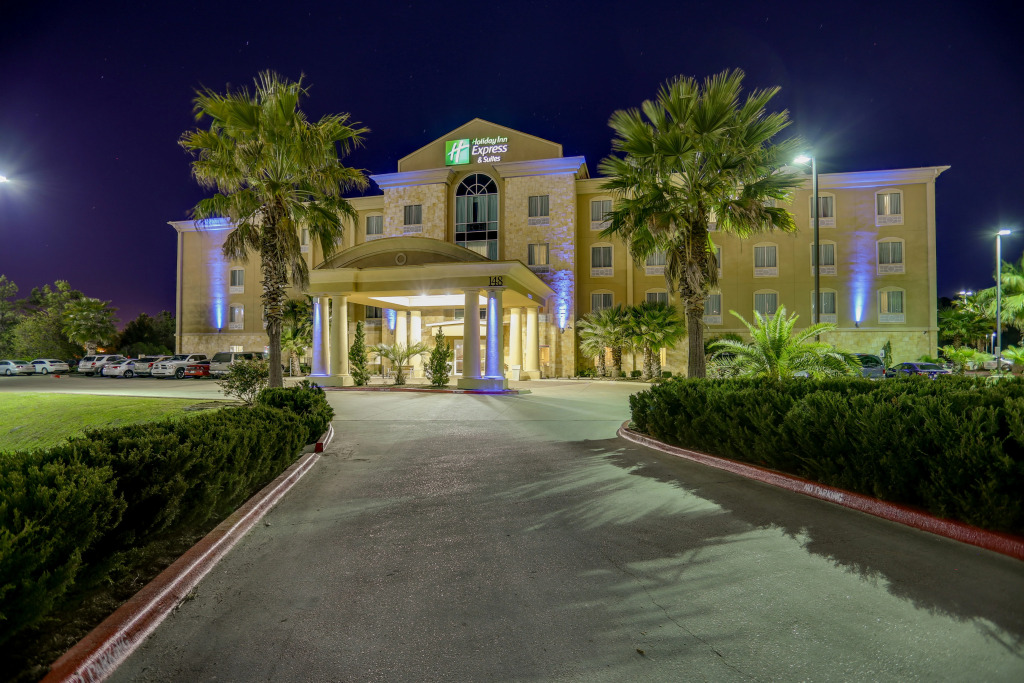 Holiday Inn Express Hotel & Suites Huntsville by IHG