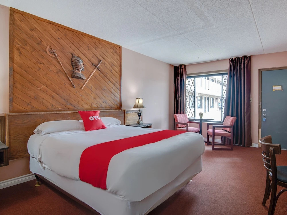 Falls Inn Near Casino Niagara By OYO