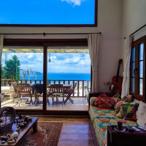 Jaw-Dropping View Villa