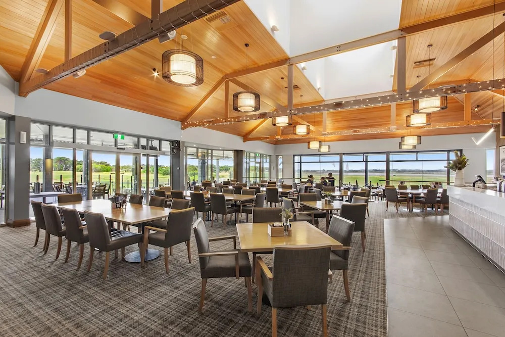 13th Beach Golf Lodges
