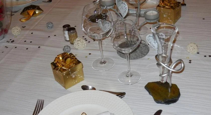 Au Relais de lOust