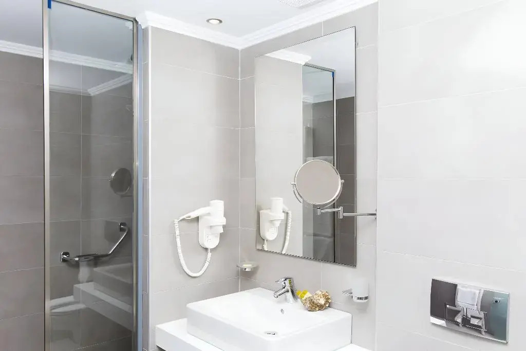 Lindos Portes Suites