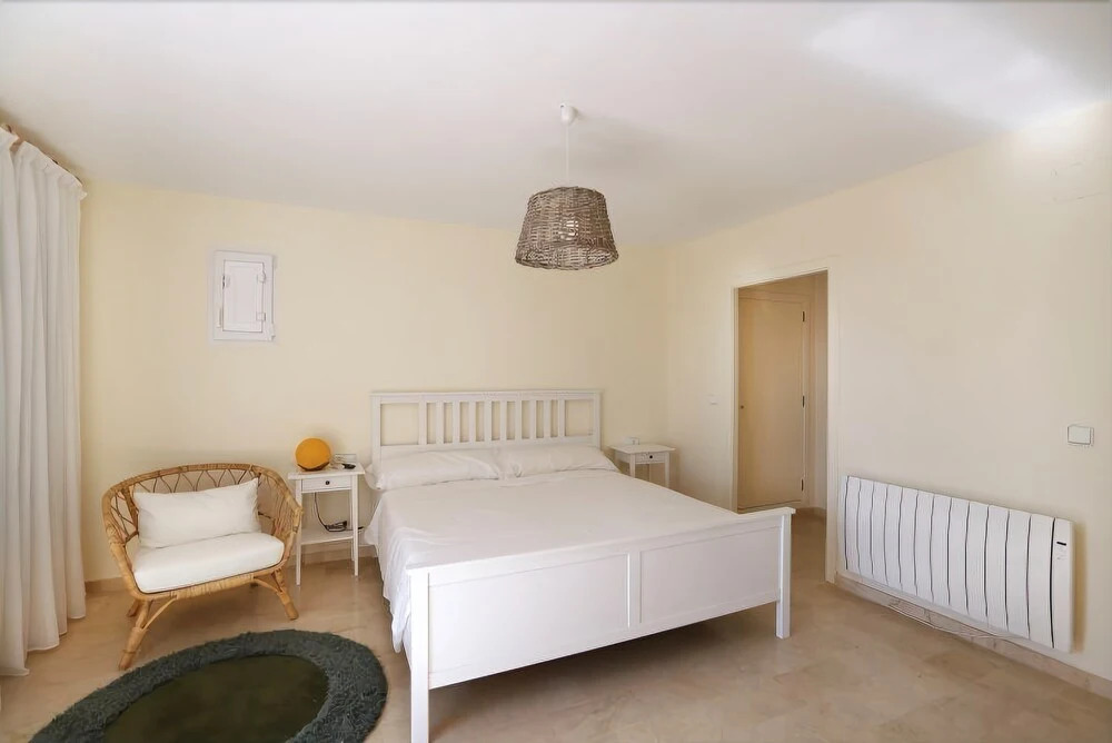 Luxury Villa Located In The Exclusive Area Of Finestra