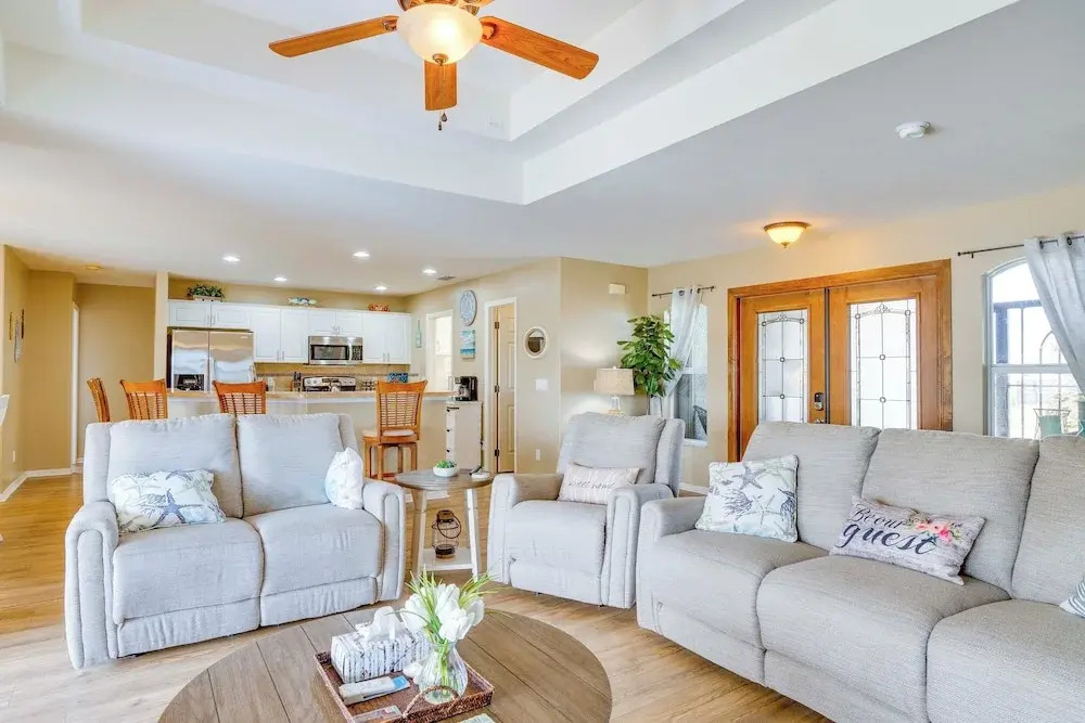Cape Coral Home w/ Saltwater Pool & Lanai!