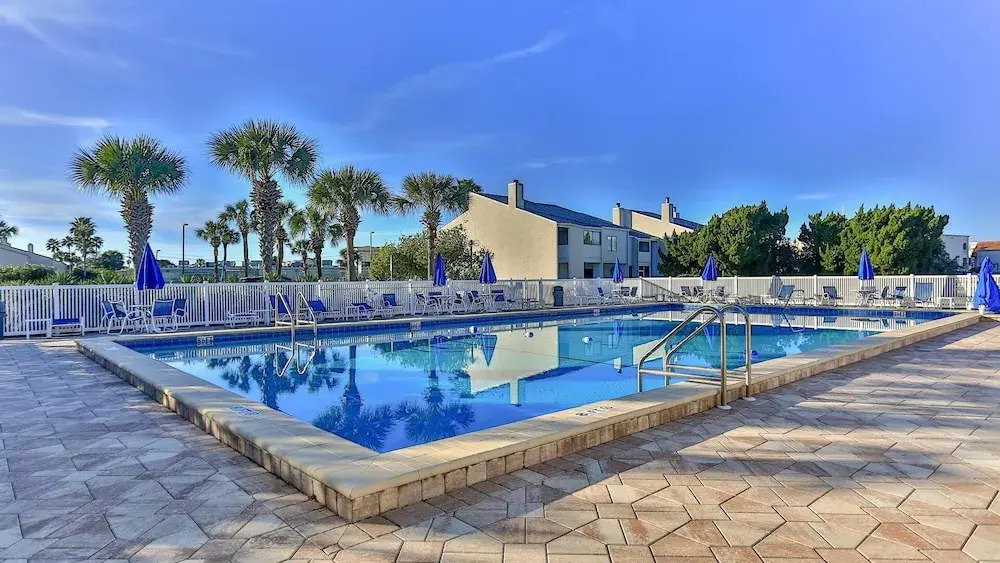 Shoreline Towers 1061