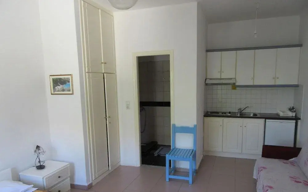 Stathoula's Studios Meganisi