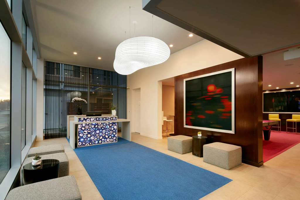 Hotel Lucent