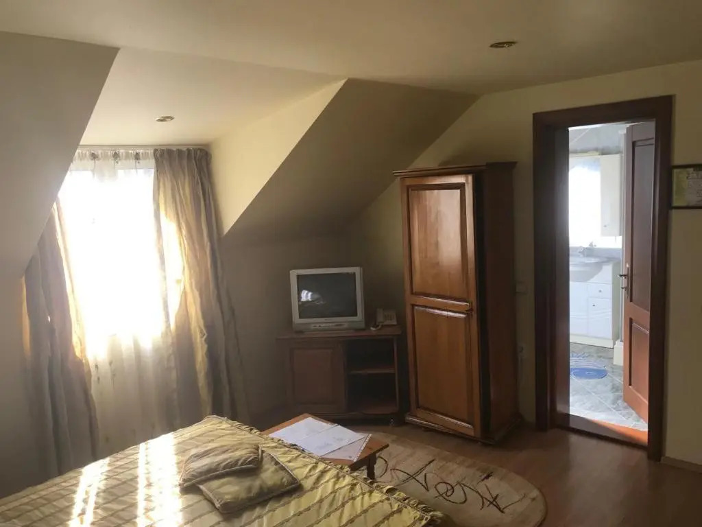 Hotel Cosmos