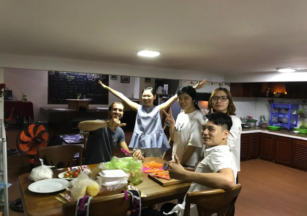 4 Seasons Hostel