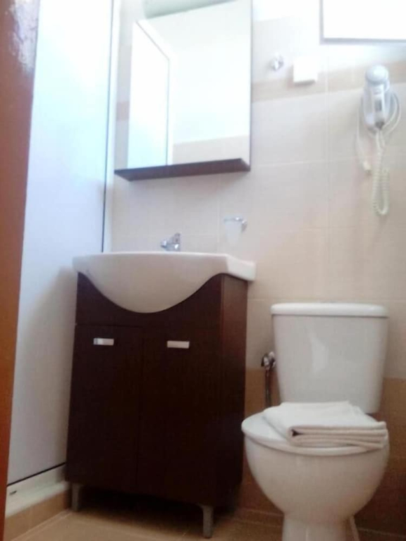 Nikos Hotel