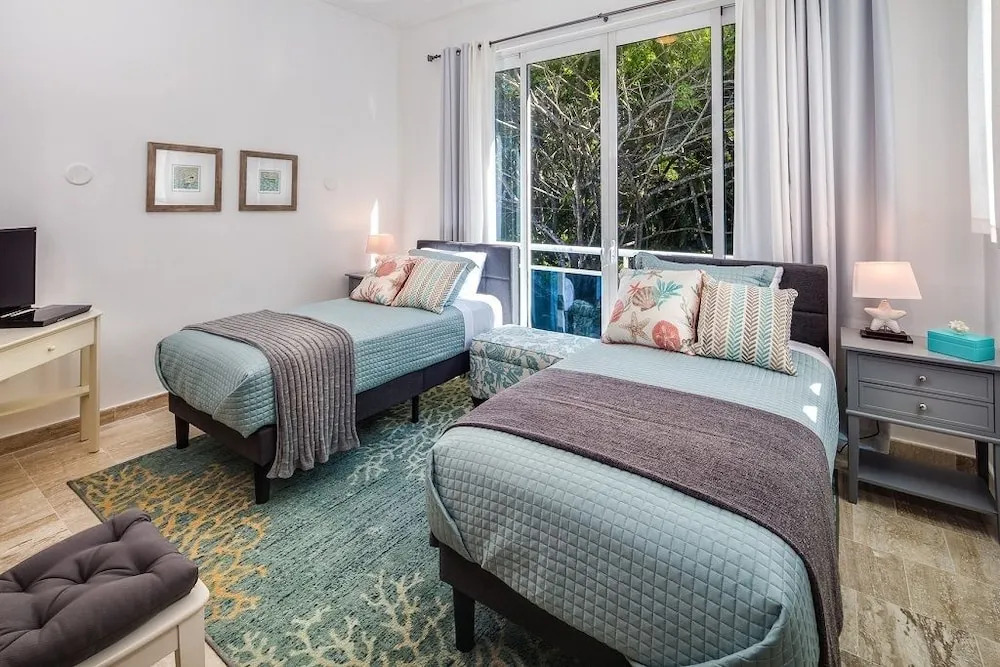Grand Laguna Beach R2