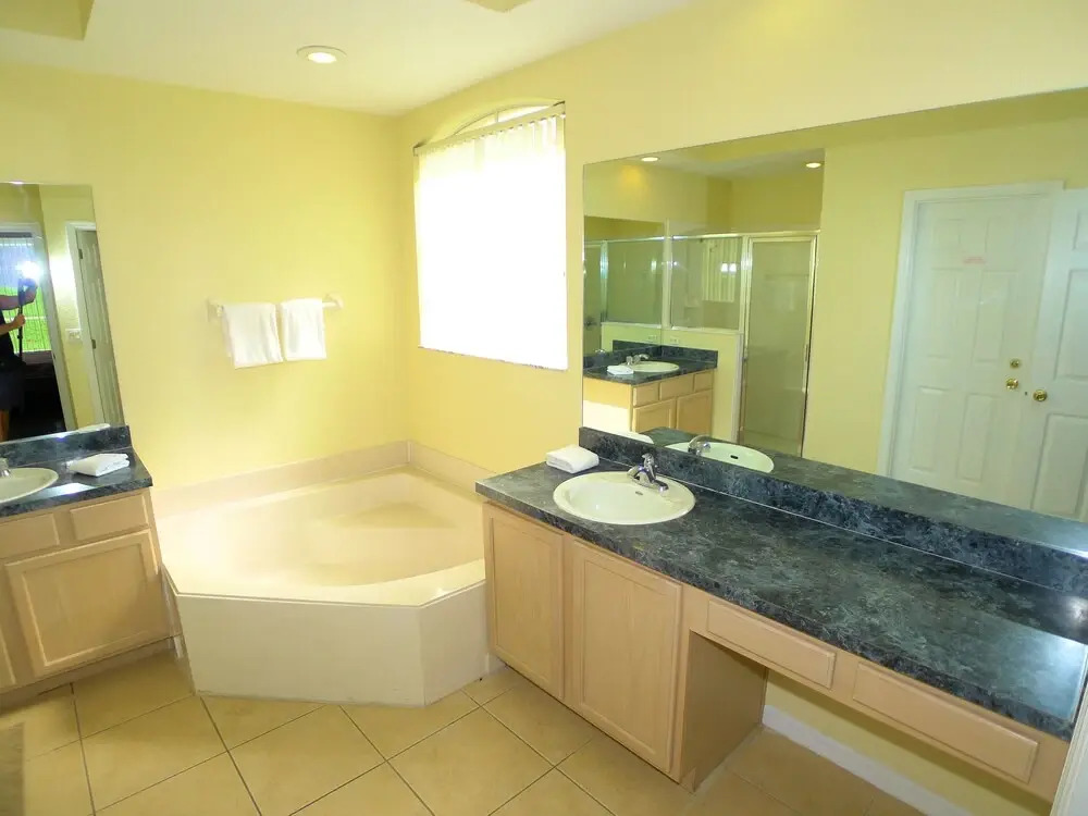 5 Bed Pool Home In Golf Community 131