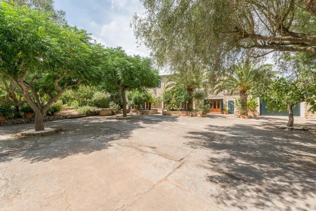 Finca Es Rafalot de Dalt by Mallorca House Rent