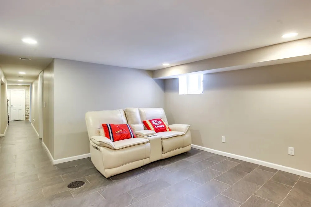 Saint Louis Home w/ Deck: 4 Mi to Downtown!