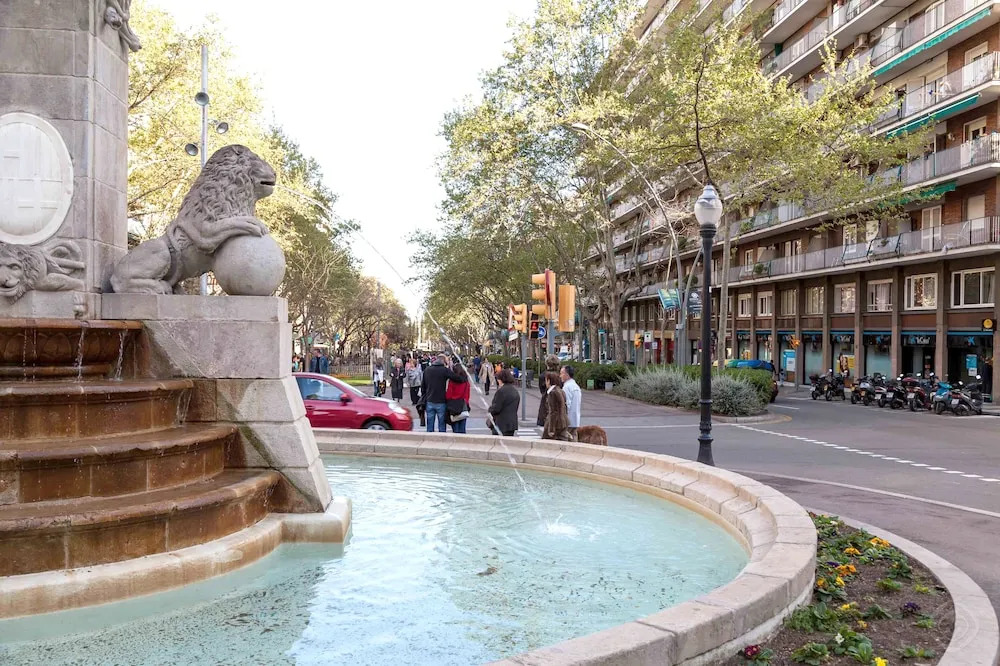 Rentbcn Gaudi Apartments