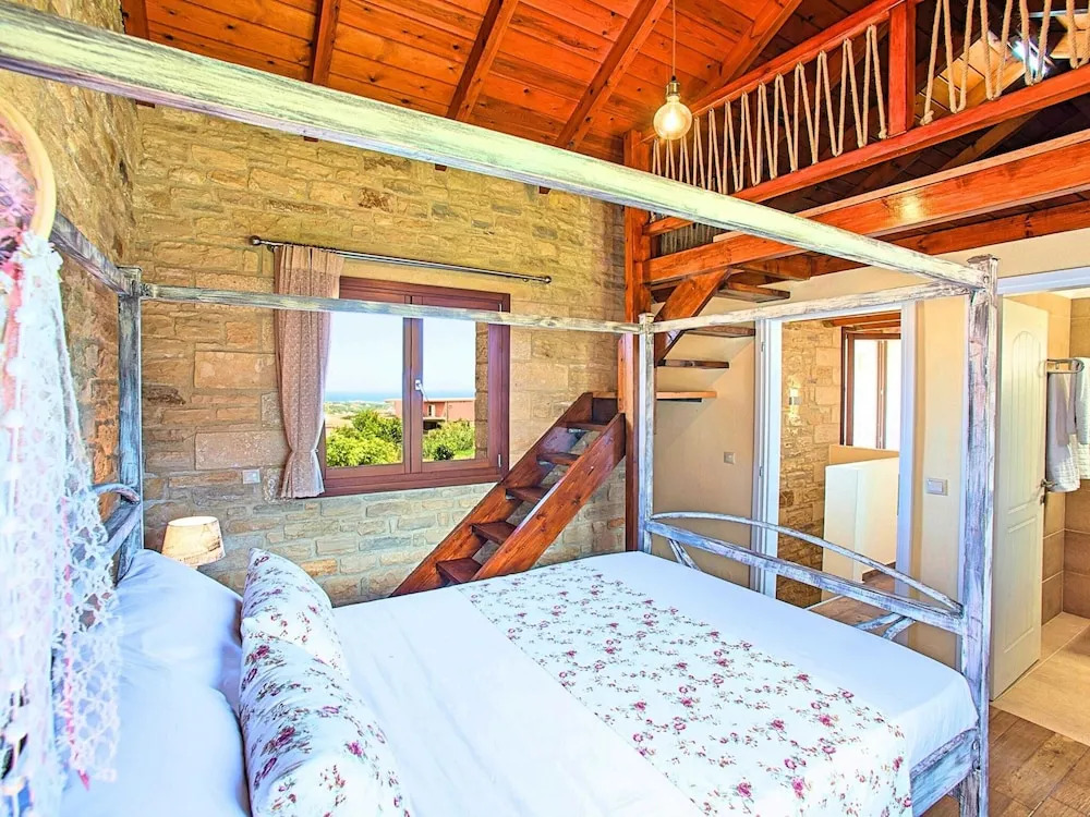 Luxurious Villa With Swimming Pool in Kavallos Greece
