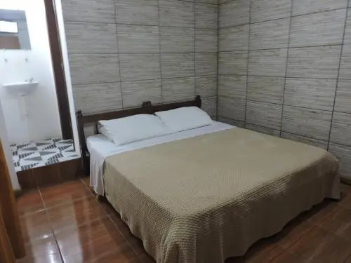 Pousada Queiroz