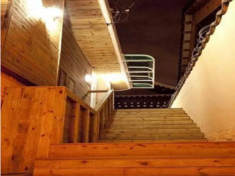Neighbors Guesthouse