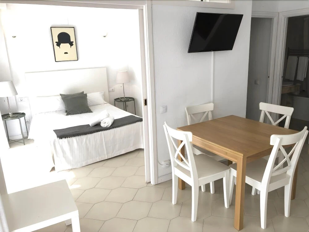 T&H Novelty 114 Family Apartment Salou