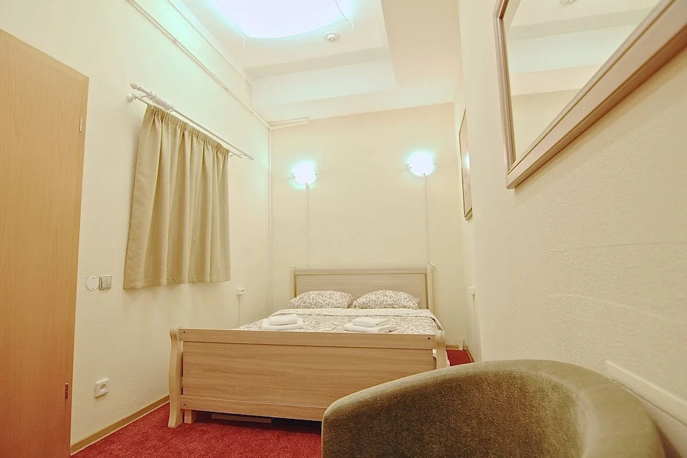 Solo Hostel