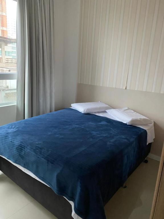 Suíte 1 com cama de casal,em apartamento compartilhado ar condicionado, tv, e Wi-fi -frigobar