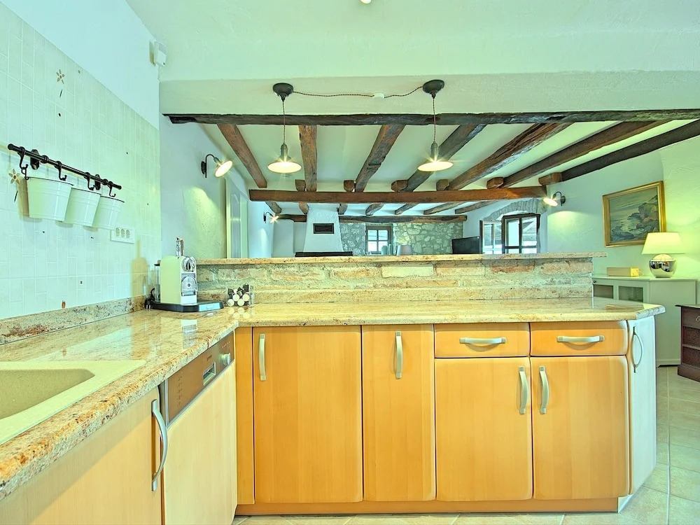 Renovated Holiday Home With Private Pool at 5 km From the Resort of Porec and Beach
