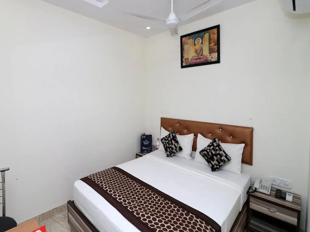 Hotel LINDA GRAND Near International Airport BY-Gross Group