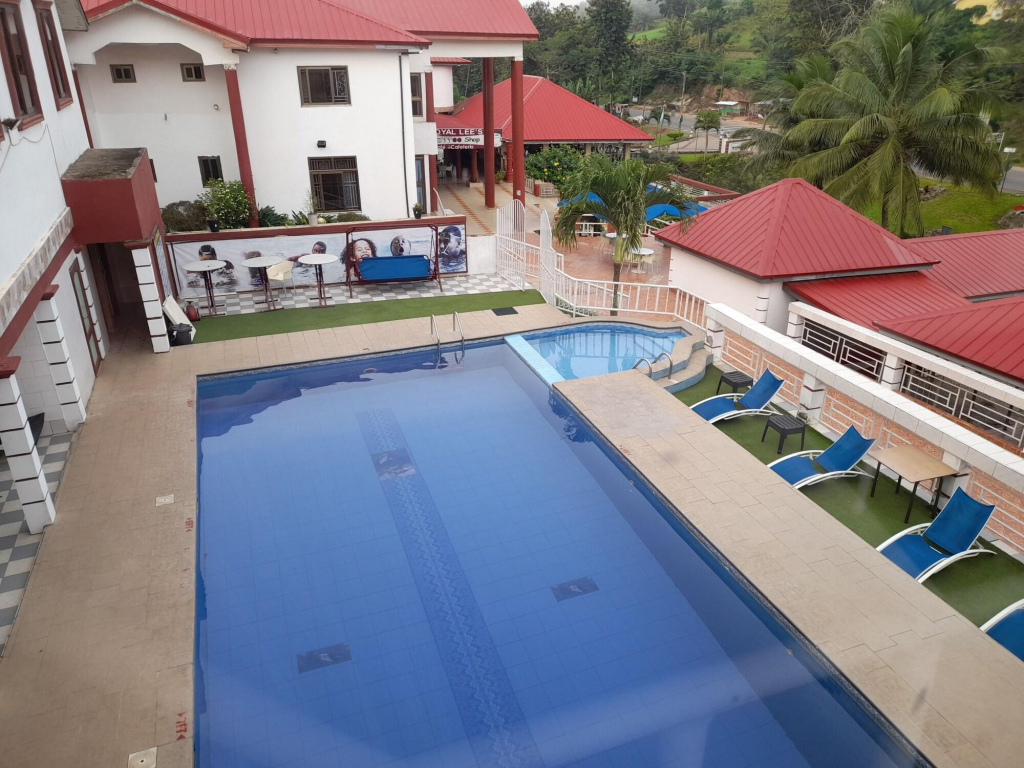 Royal Lee's Hotel